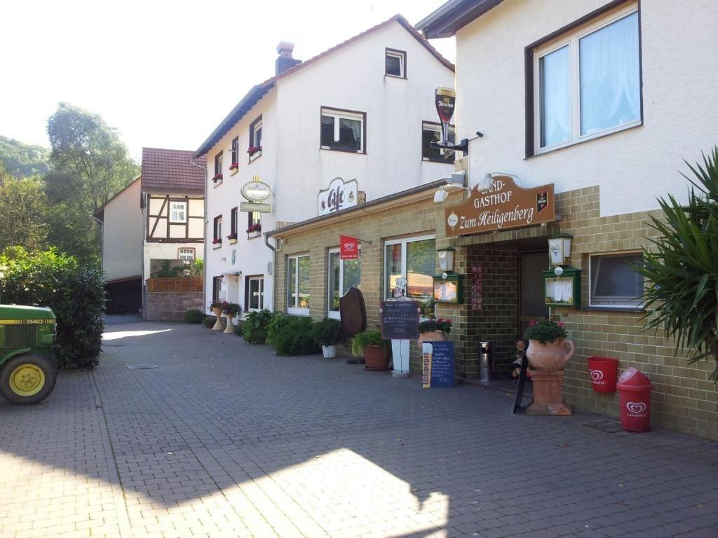 Landgasthof Zum Heiligenberg Sontra Exterior foto